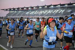 BIB: 246, 30194, 53009
                            <button type="button" onclick="openModal(10461976)" class="btn btn-primary btn-sm float-right btn-popup" data-toggle="modal" data-target=".modal-high-quality">
                        <i class="fas fa-shopping-cart"></i> Add to Cart
                    </button>
                                            <button type="button" onclick="isThisMe(10461976, true)" class="btn btn-success btn-sm float-right btn-popup btn-isme hidden" data-toggle="tooltip" data-placement="bottom" title="นี่คือรูปของคุณใช่ไหม คลิกที่นี่เพื่อเอาเข้าอัลบั้ม">
                        <i class="fas fa-plus"></i> Add to album
                    </button>
                    <button type="button" onclick="isThisMe(10461976, false)" class="btn btn-warning btn-sm float-right btn-popup btn-isnotme hidden">
                        <i class="fas fa-ban"></i> Remove from album
                    </button>